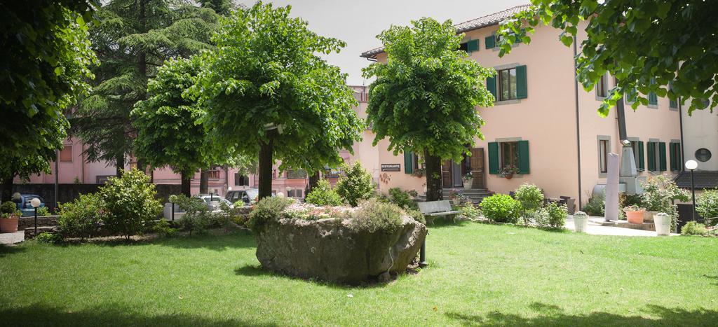 Hotel Fabbrini Abbadia San Salvator Exterior foto